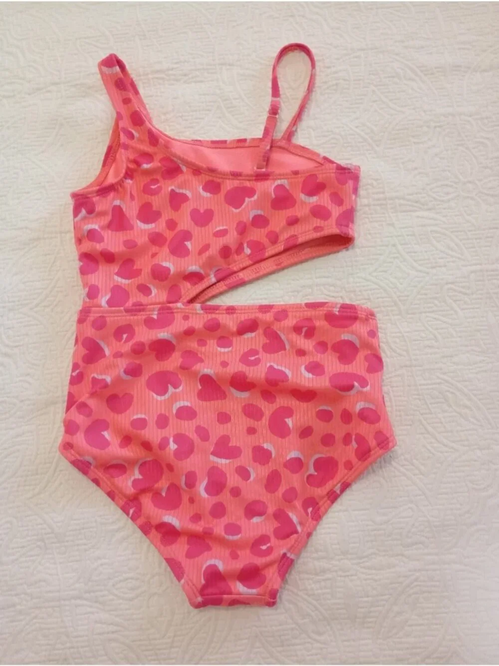 Girls Coral & Pink Heart Patterned Cut-Out Bikini Size S (6/7) Cat & Jack - Picture 9 of 9